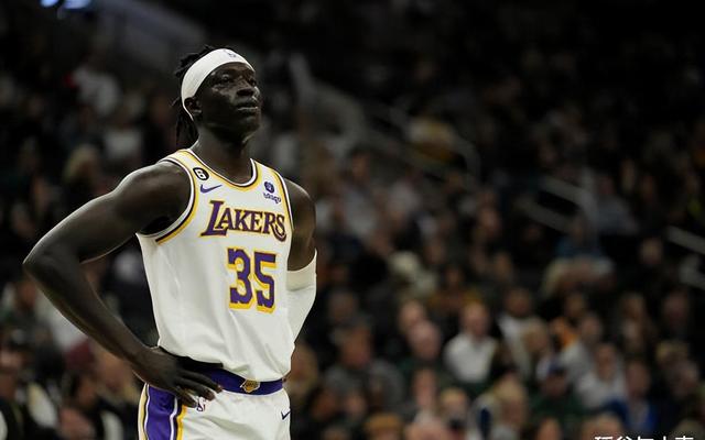 包含今夜体能课后;波士顿凯尔特人临场应变备战NBA季后赛;管理层满意;球队文化再被提及的词条 包含今夜体能课后;波士顿凯尔特人临场应变备战NBA季后赛;管理层满意;球队文化再被提及的词条