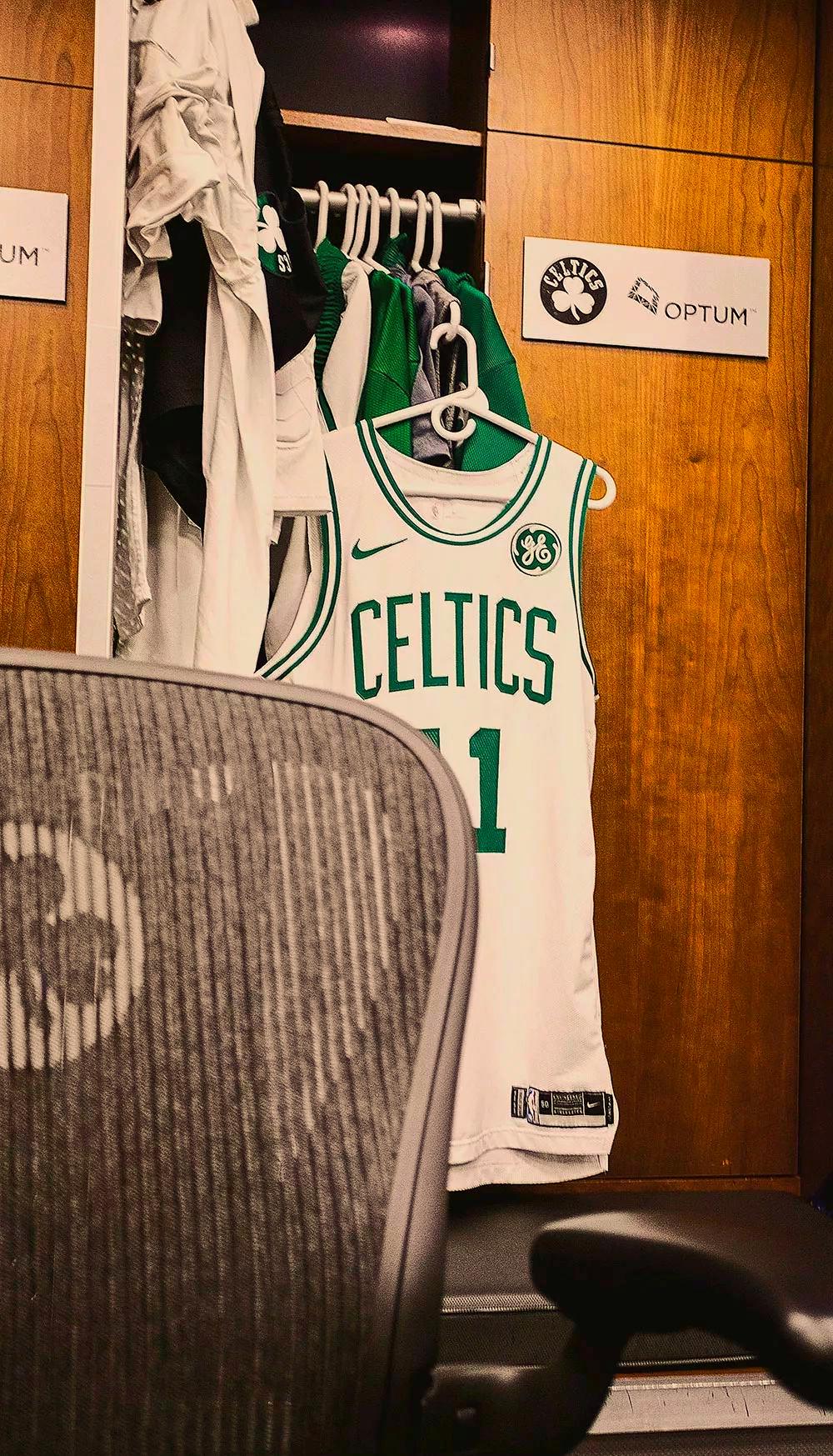 包含今夜体能课后;波士顿凯尔特人临场应变备战NBA季后赛;管理层满意;球队文化再被提及的词条 包含今夜体能课后;波士顿凯尔特人临场应变备战NBA季后赛;管理层满意;球队文化再被提及的词条