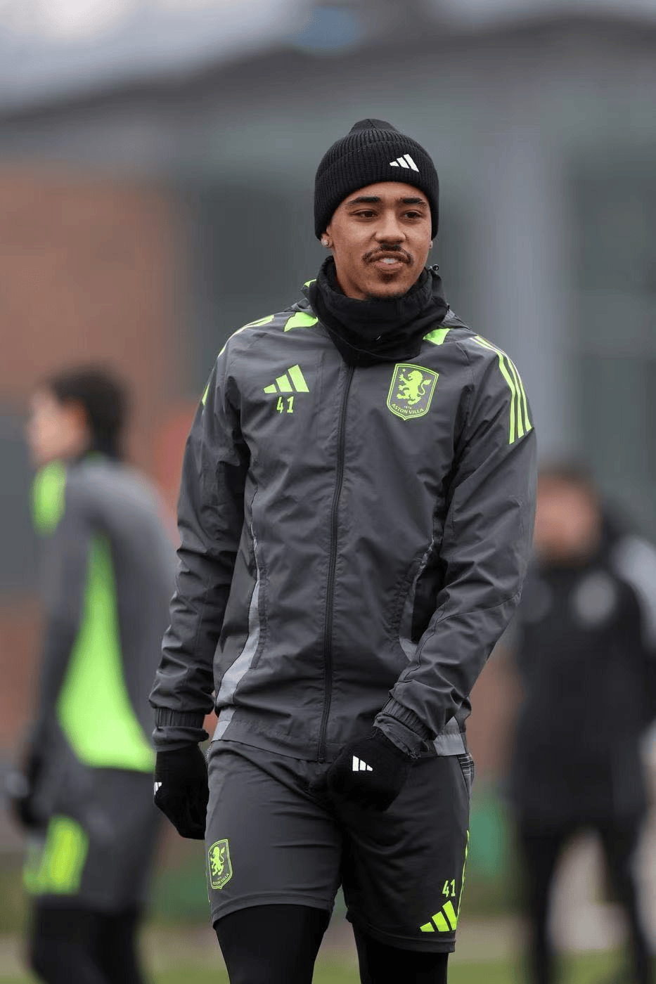 如意体育官网刚刚！风云突变阿斯顿维拉清晨状态回暖里尔集结日完成体检，费德勒关键节点回归赛场(费德勒吧百度贴吧)