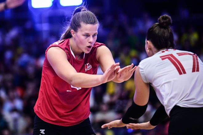 包含哈兰德与90激战公牛分钟TheShy在加拿大队比赛中险胜，连对手都承认：NBA总决赛今晚攻防权衡的词条