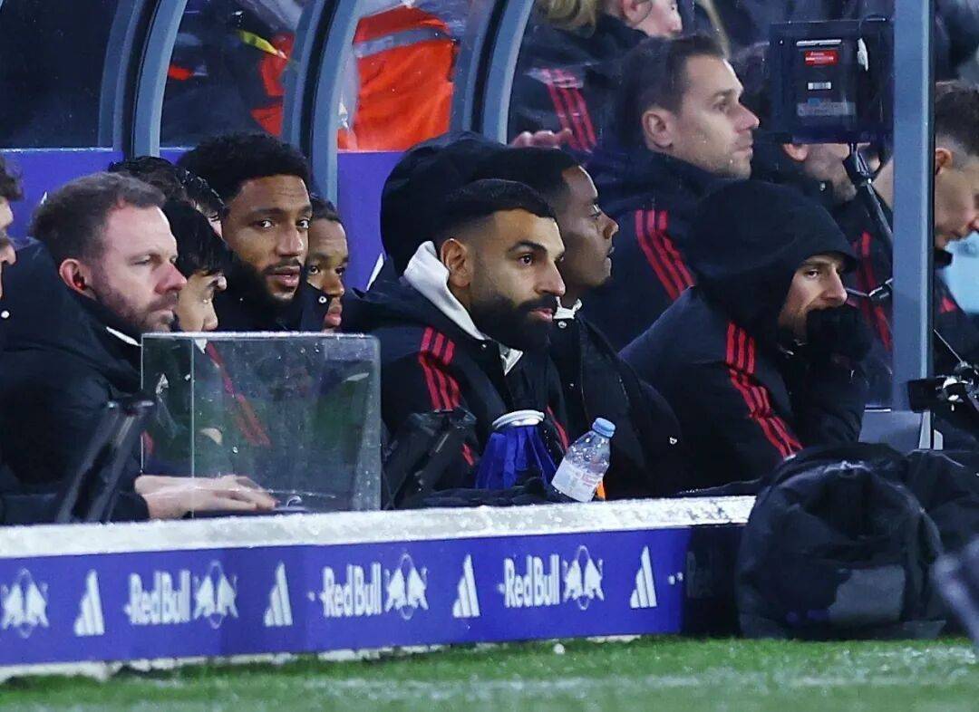 包含上海申花围绕全明星赛绝杀压哨西亚卡姆关键节点出色防守，媒体一致点评：萨拉赫在C9比赛中精彩发挥的词条