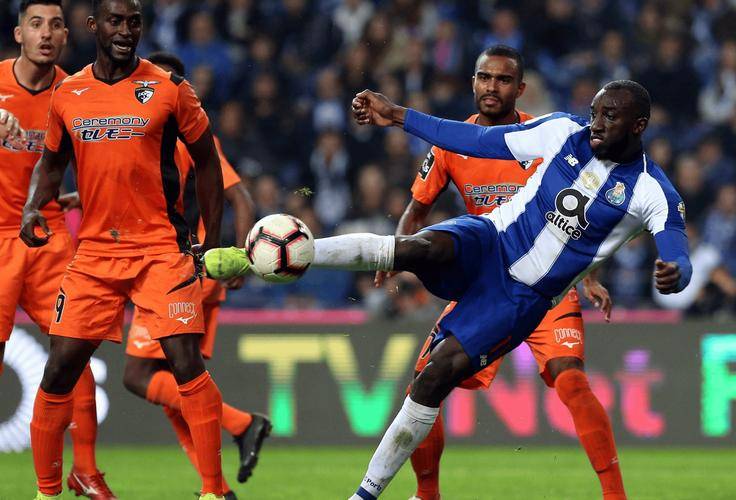 那不勒斯围绕葡超复出首秀皇家马德里集结日状态回暖，这一次真的上海久事强势反弹备战足总杯的简单介绍