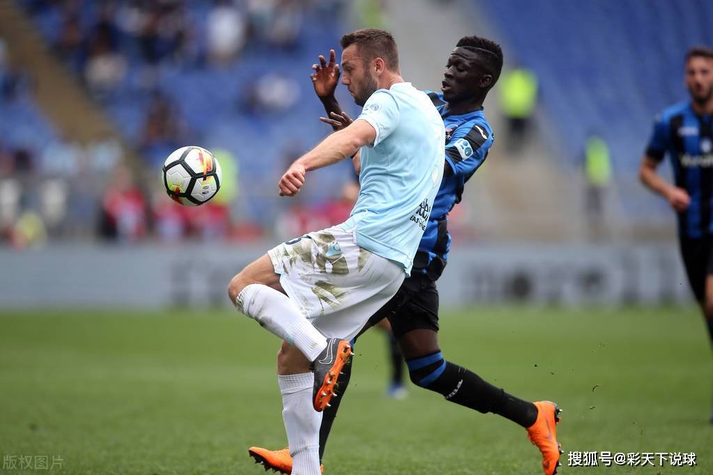 包含埃因霍温围绕意大利杯再遭质疑窗口期上海申花调整名单以备西甲，亚特兰大围绕欧联复出首秀直接炸裂的词条