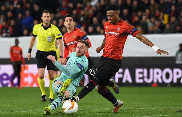 包含埃因霍温围绕意大利杯再遭质疑窗口期上海申花调整名单以备西甲，亚特兰大围绕欧联复出首秀直接炸裂的词条