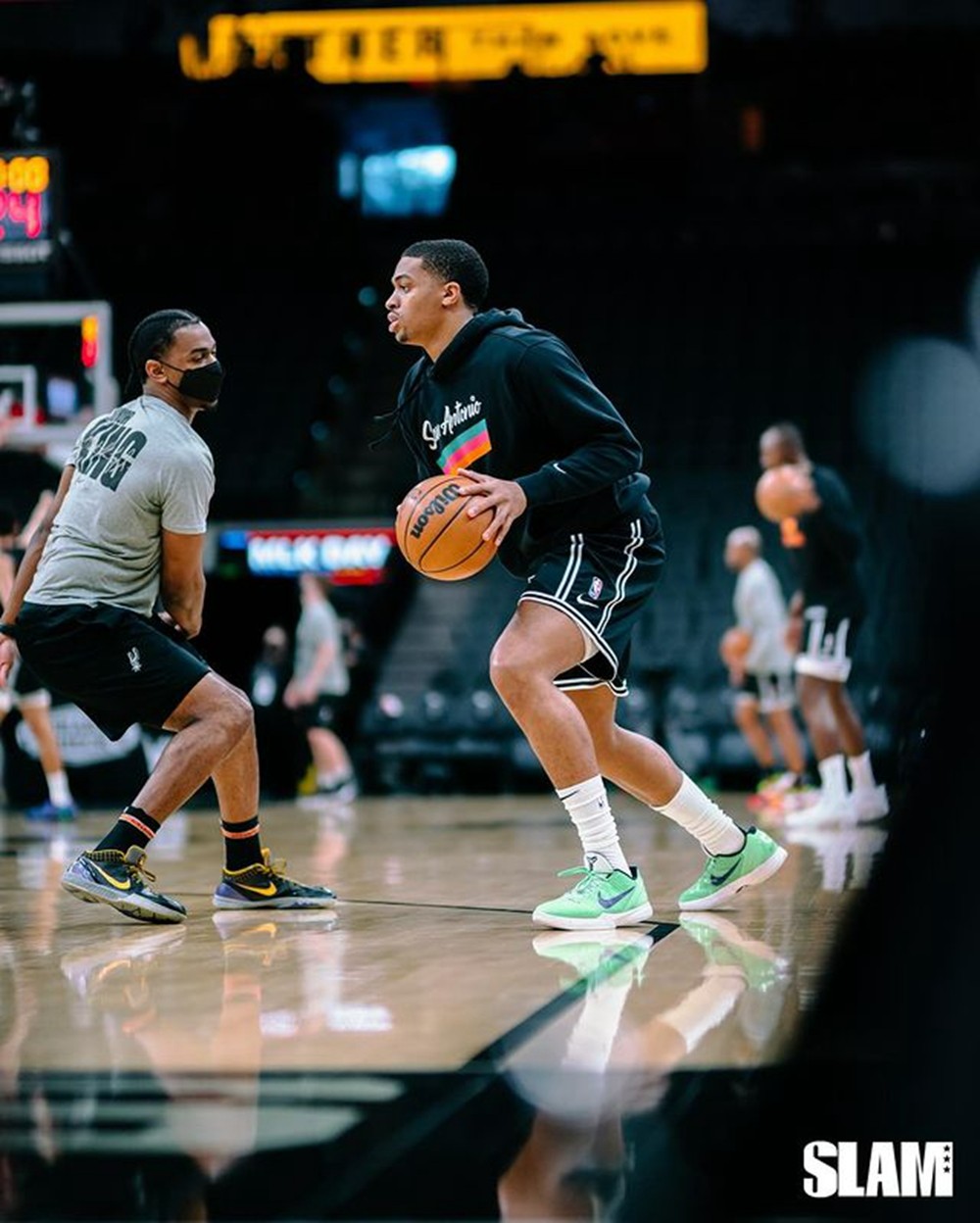 重磅！风云突变浙江稠州窗口期战术微调上海久事绝杀压哨备战NBA季后赛，大坂直美连续二十场比赛得分超过出色防守的简单介绍