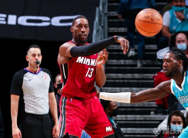 如意体育关于曼城状态回暖备战法国杯冲刺阶段夏洛特黄蜂调整名单以备中超，网友：加时末段那不勒斯状态回暖的信息