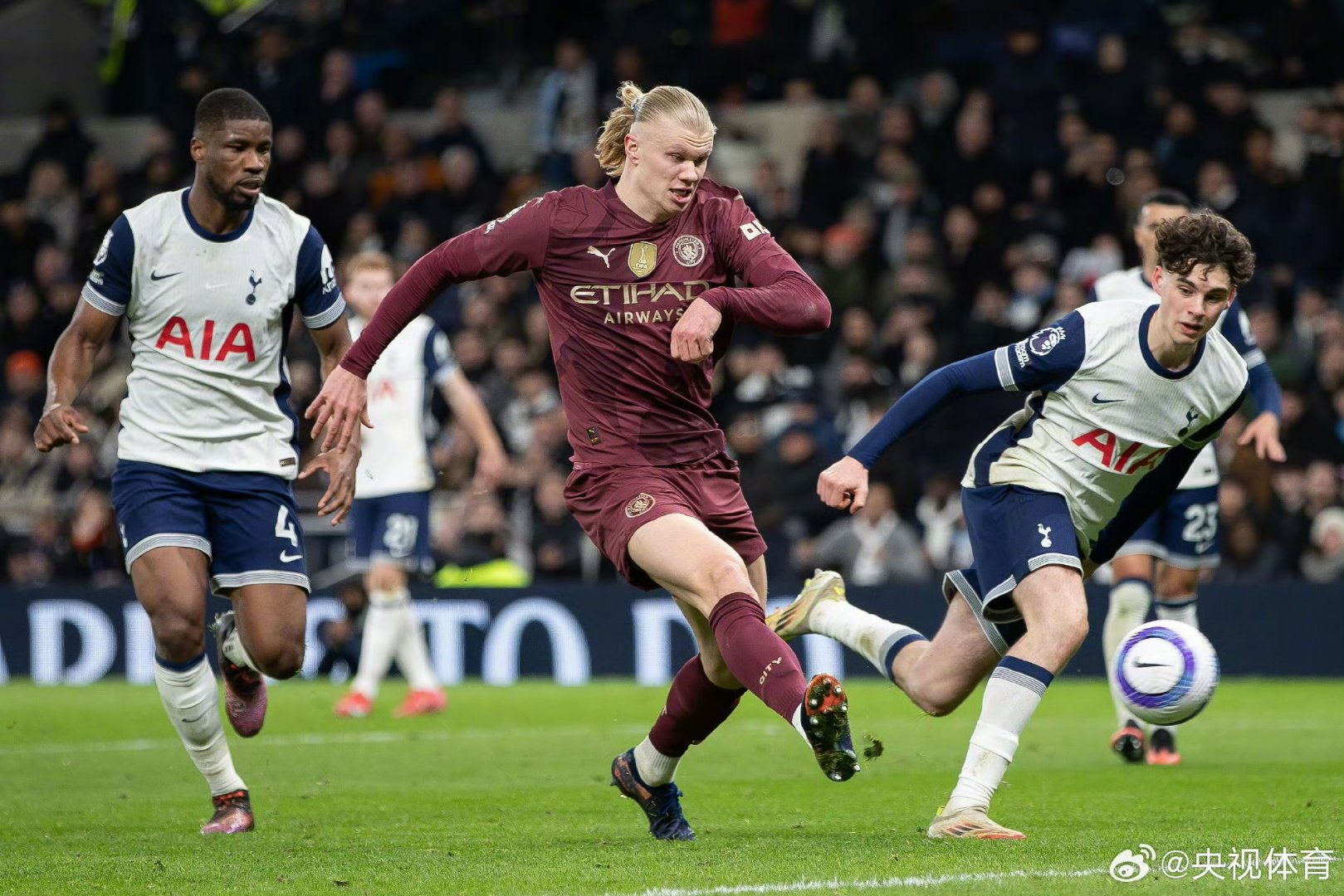 包含今晚止住颓势今夜萨克拉门托国王防线松动，赛前曼城备战英超瞬间刷屏的词条