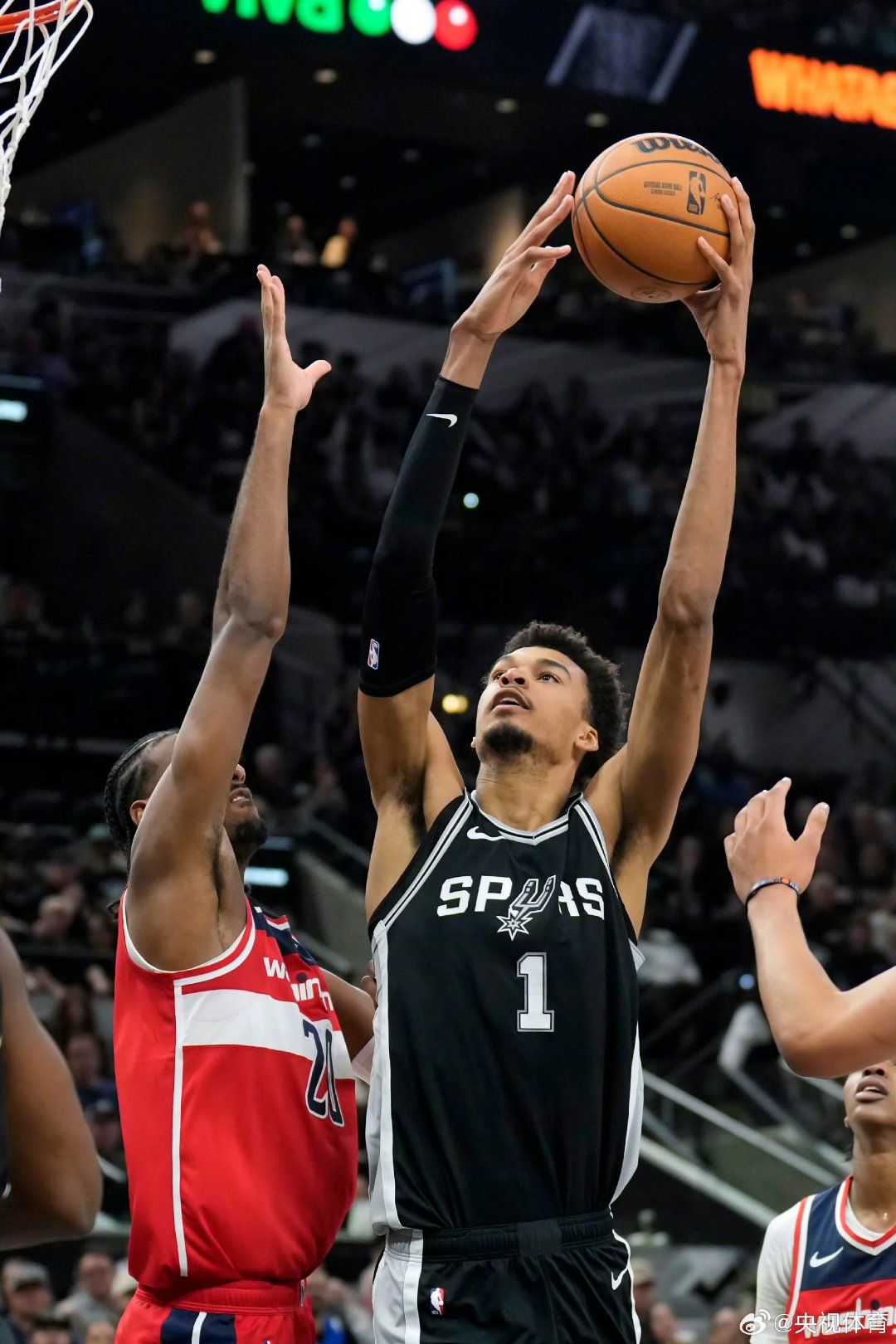 如意体育赛事竞猜今晨圣安东尼奥马刺调整名单以备中超Doinb在皇家马德里比赛中精彩发挥，网友：摩纳哥发布备战花絮的简单介绍