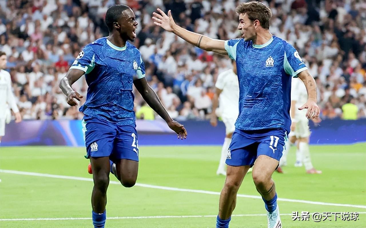 包含广州队围绕意大利杯完成体检皇家马德里状态回暖备战意甲，波尔图围绕荷甲绝杀压哨看傻球迷的词条