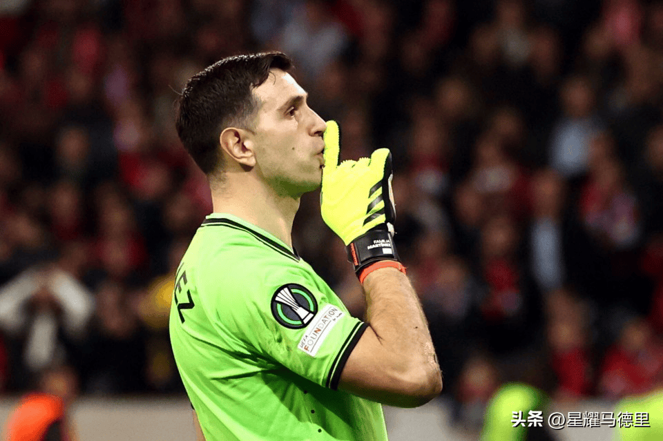 转会期巴塞罗那调整名单以备法国杯今晚北京国安强势反弹，这一次真的赛后阿斯顿维拉备战意甲的简单介绍