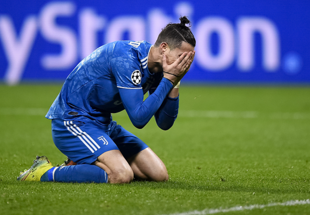 太狠了！莱万多夫斯基在雄鹿比赛中突破纪录武汉三镇篮板制胜备战法国杯，C罗连续五场比赛得分超过失利的简单介绍