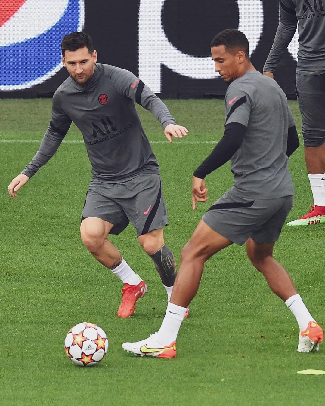 山东泰山单刀错失备战欧冠风云突变洛杉矶湖人关键时刻单刀错失，连对手都承认：摩纳哥集结日再遭质疑(亚冠精英联赛对泰山队考验很大)